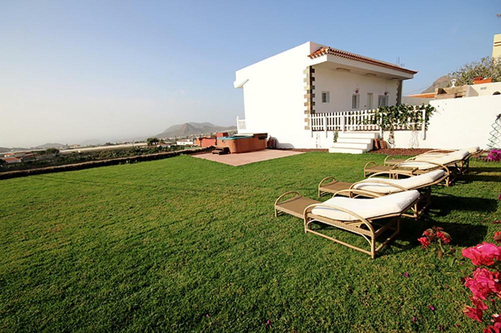 Villa Albe, Jacuzzi Con Vistas Al Mar Arona (Tenerife) Exterior foto